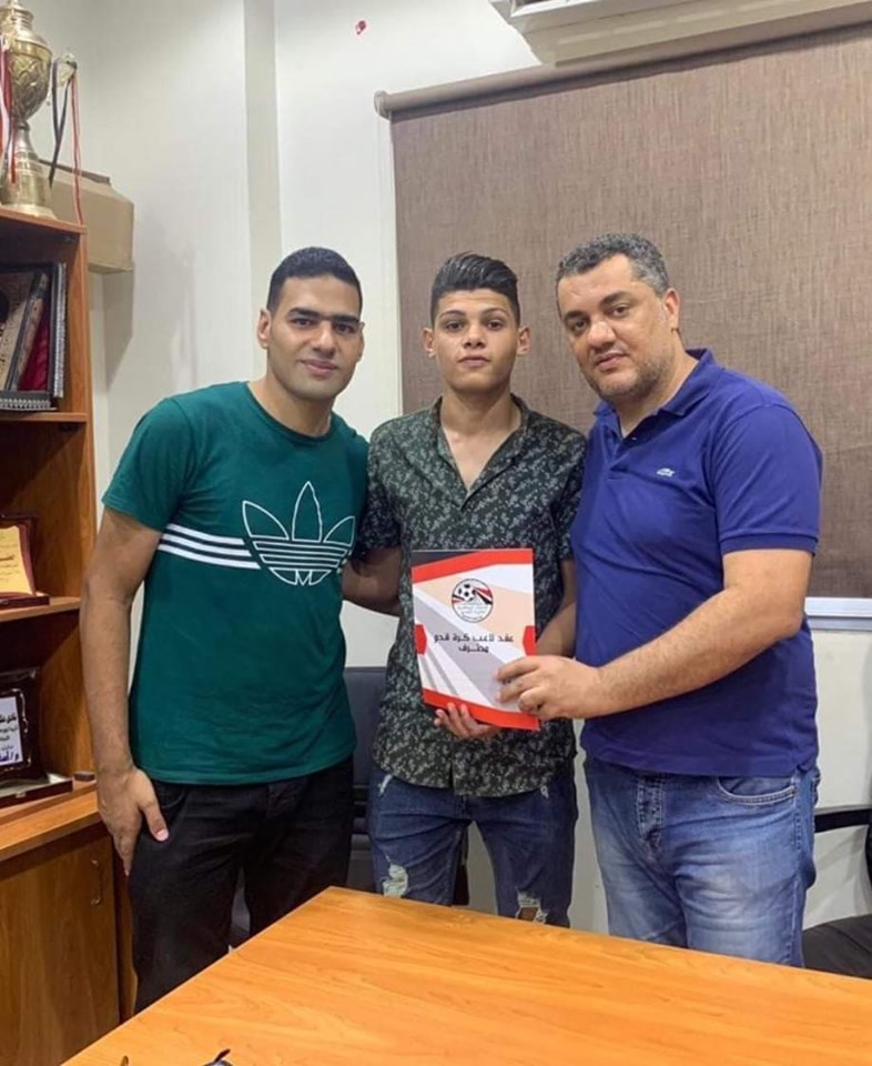 توقيع مصطفى محمد لـ دكرنس