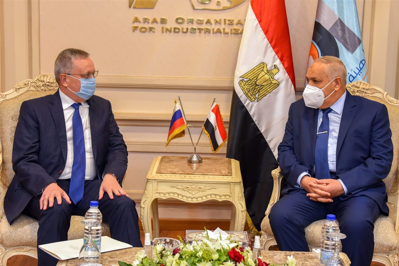 مباحثات بين التراس و بوريسينكو لإنتاج اللقاح الروسي «سبوتنيك مباحثات بين التراس و بوريسينكو لإنتاج اللقاح الروسي «سبوتنيك