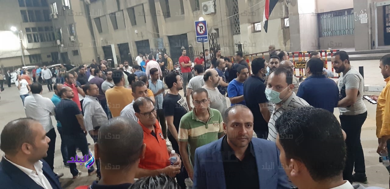 إخلاء سبيل مدرس لغة انجليزية