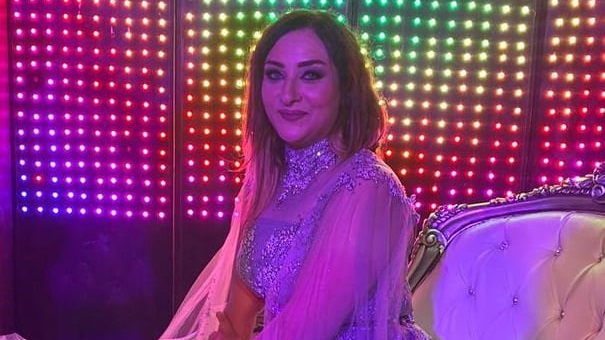 الإعلامية مروة سالم تحتفل بخطوبة شقيقها