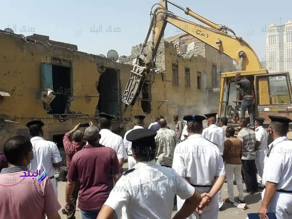 أعمال إزالة عزبة الصفيح وسيدي فرج 