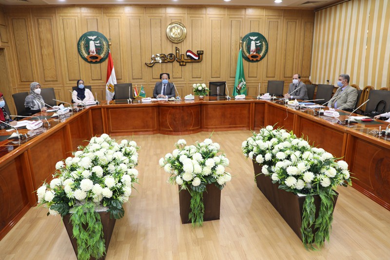 اجتماع محافظ المنوفية اجتماع محافظ المنوفية