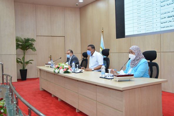 اجتماع محافظ مطروح