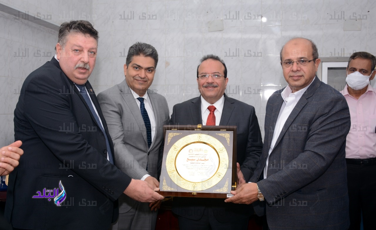 رئيس الجامعة طنطا 