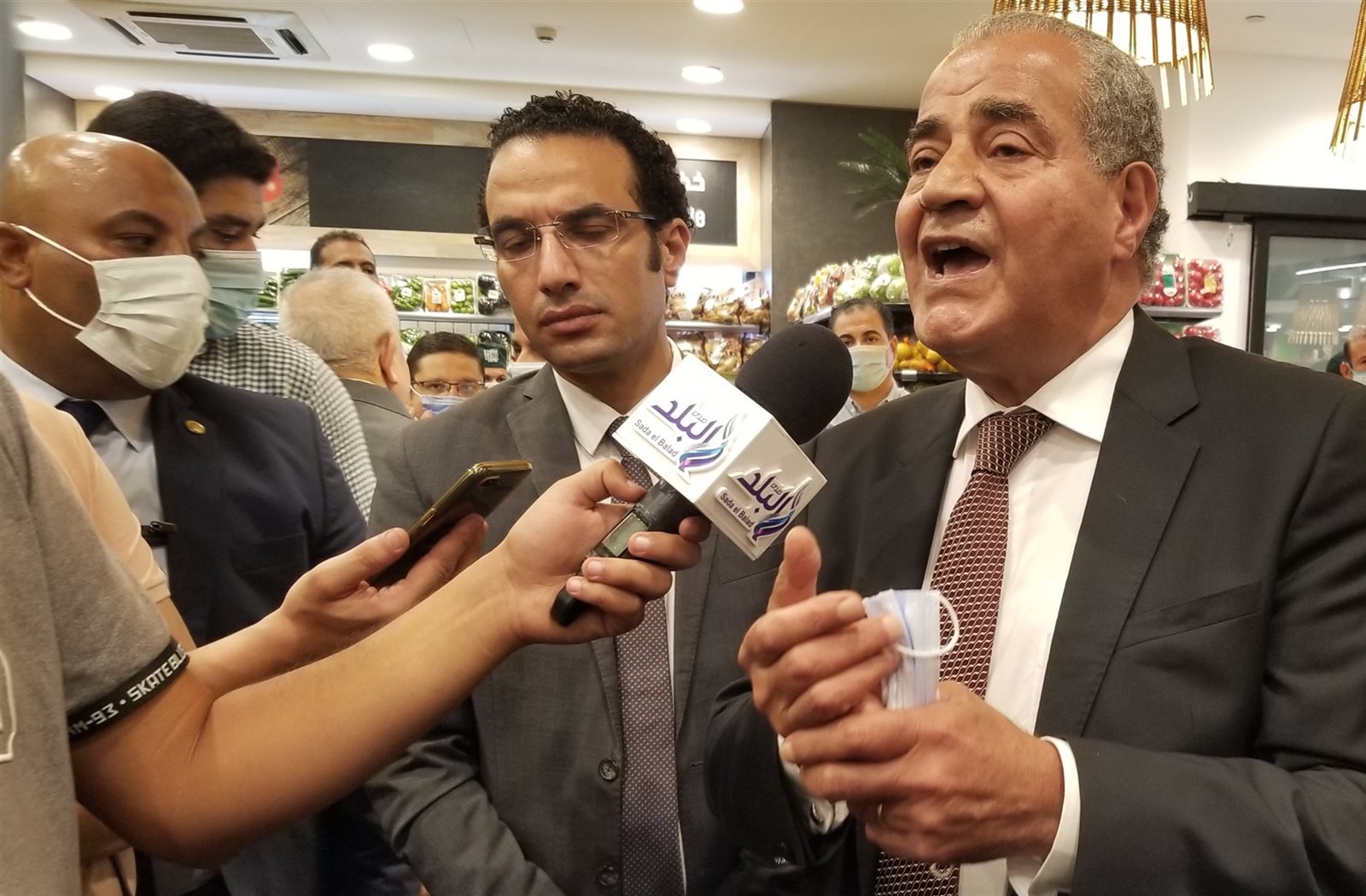 وزير التموين