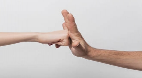العنف