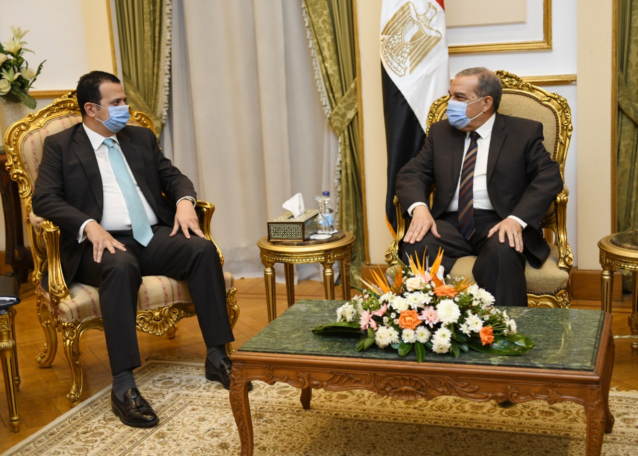 وزير الإنتاج الحربى يستقبل سفير مصر بجنوب أفريقيا