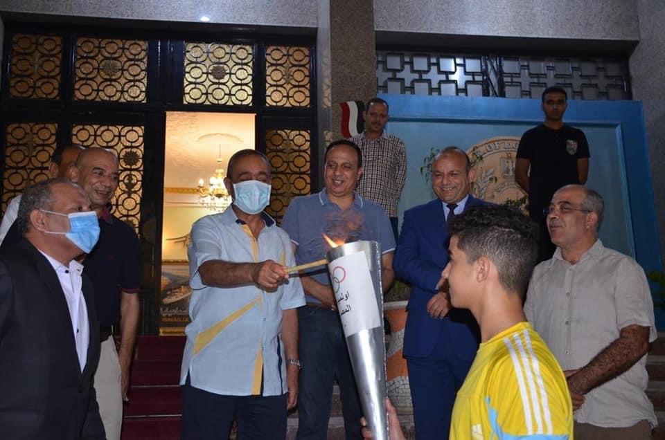 محافظ الإسماعيلية يطلق شعلة أولمبياد الطفل 