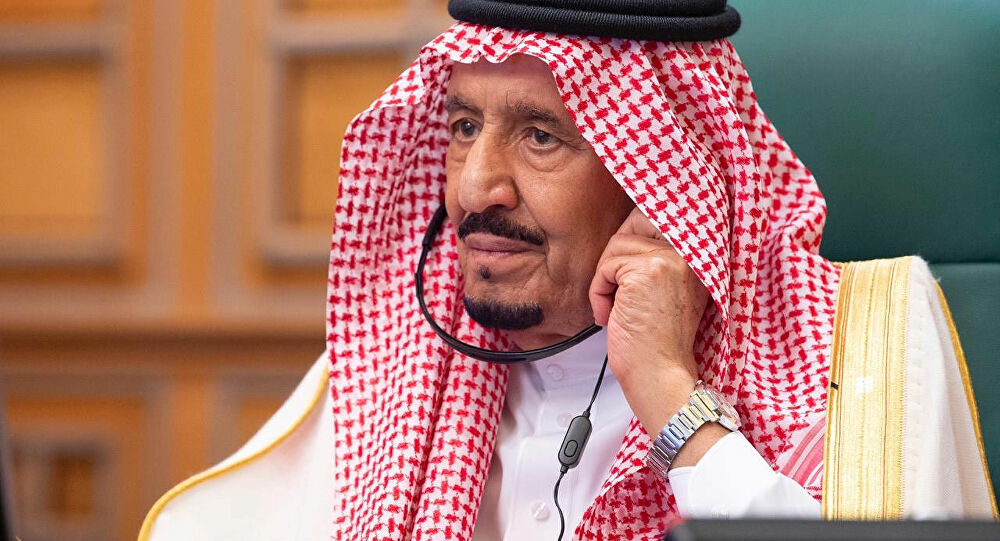 العاهل السعودي يجري اتصالا هاتفيا بـ رئيس الوزراء البريطاني