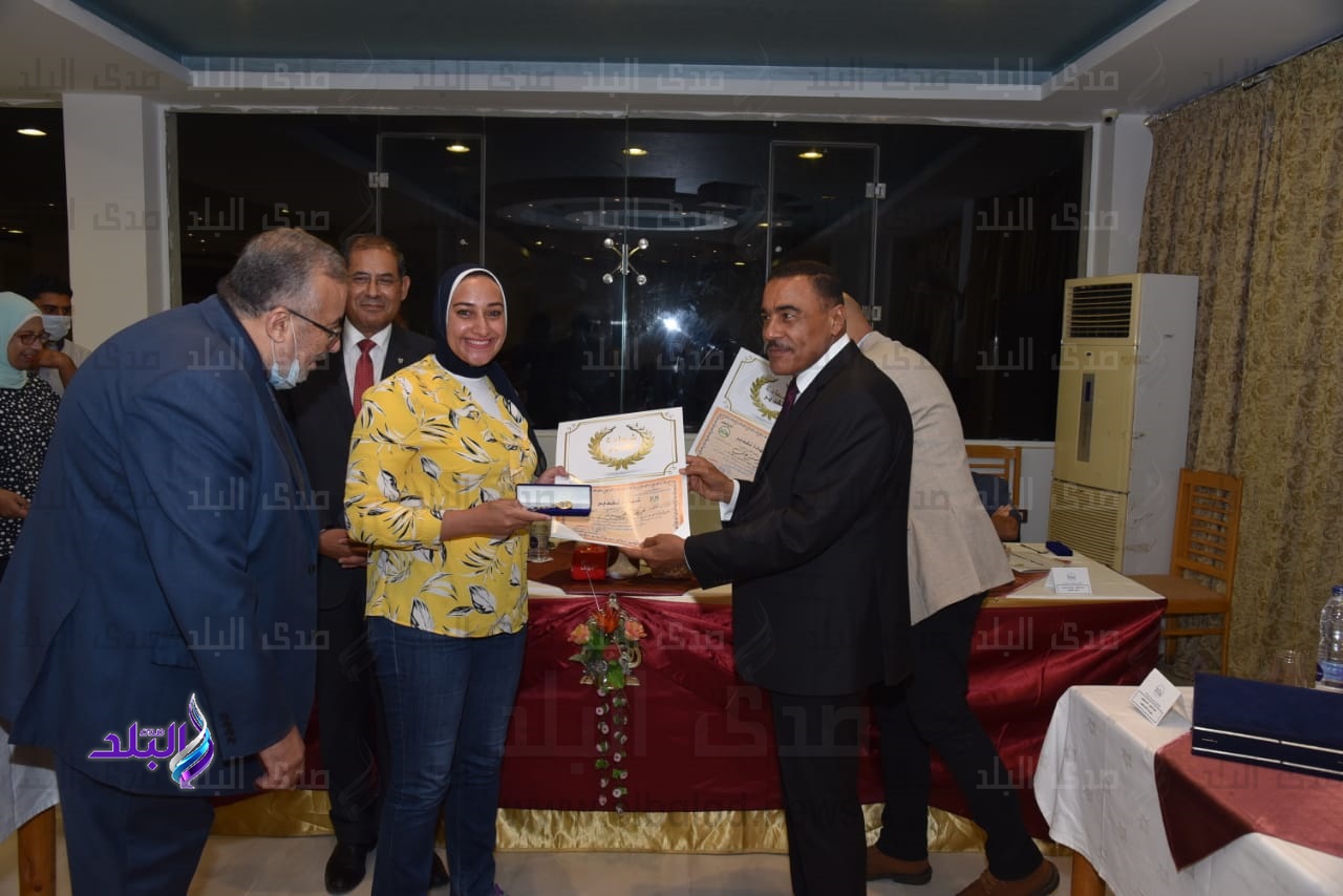 قافلة التنمية الشاملة في دعم التجمعات الصحراوية