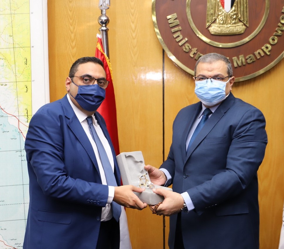 محمد سعفان وزير القوى العاملة ووفد عمال لبنان