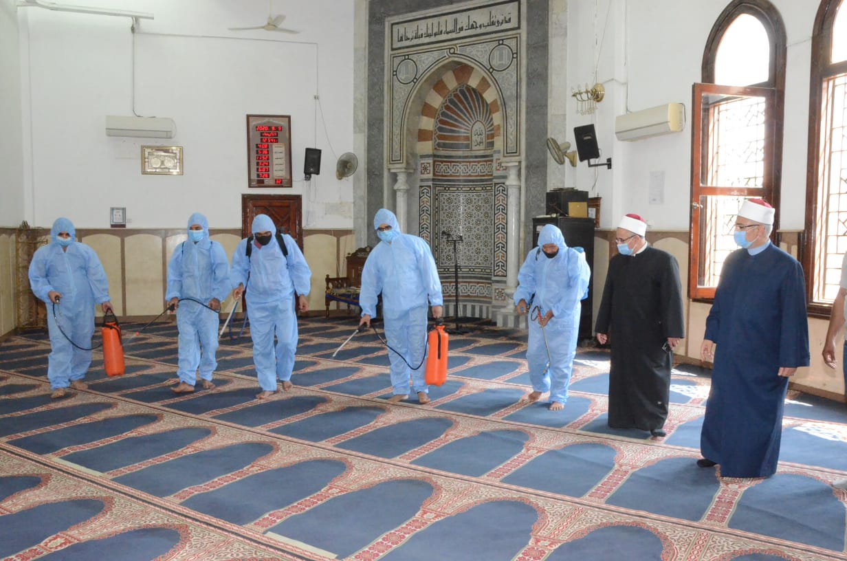 انطلاق حملة الاوقاف لنظافة وتعقيم المساجد 