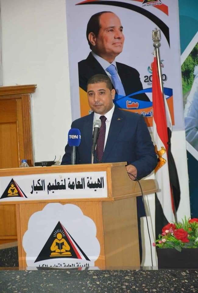 الدكتور عاشور عمري