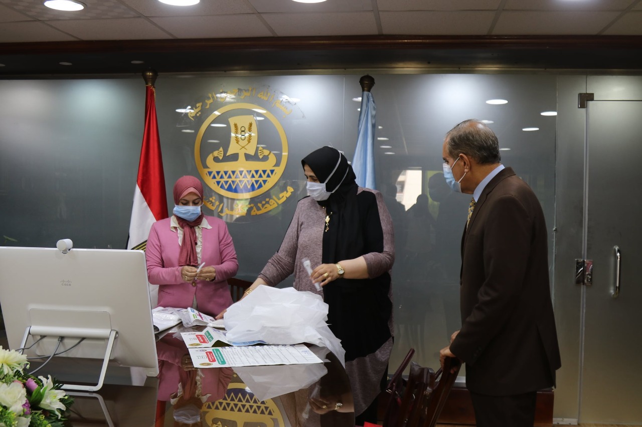 انطلاق مبادرة لمنع انتشار العدوى بصالونات الحلاقة في كفر الش انطلاق مبادرة لمنع انتشار العدوى بصالونات الحلاقة في كفر الش
