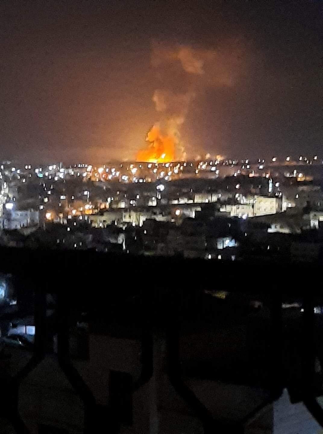 من موقع الانفجار  من موقع الانفجار