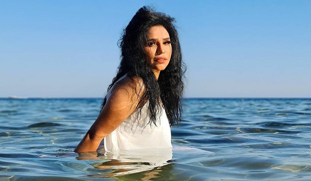 امينة