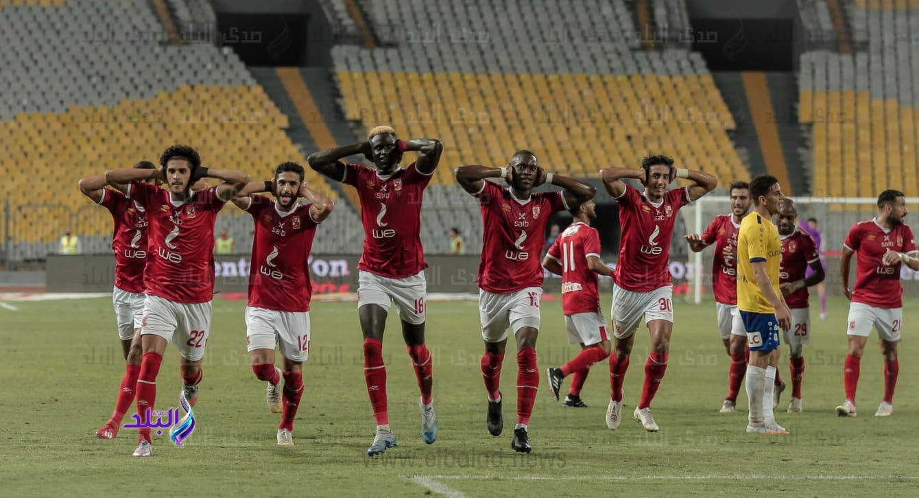 لاعبي الأهلي يدعمون مؤمن زكريا 