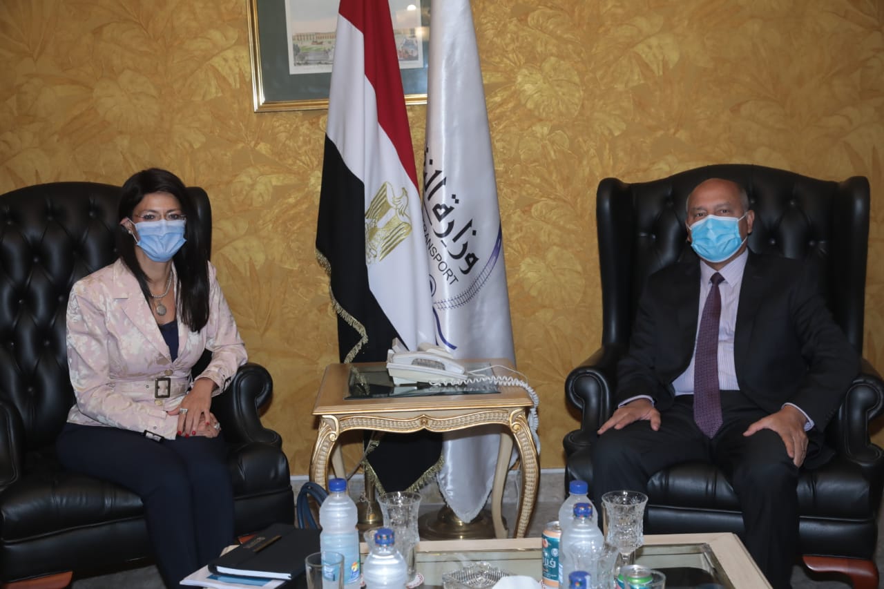 لقاء وزير النقل بوزيرة التعاون الدولي اليوم 
