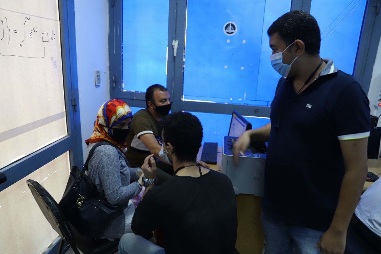 طلاب جامعات 