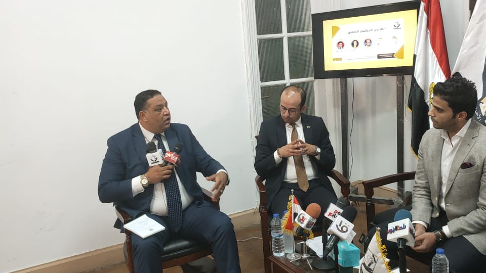 محمد عزمي عضو مجلس الشوخ عن تنسيقية شباب الأحزاب