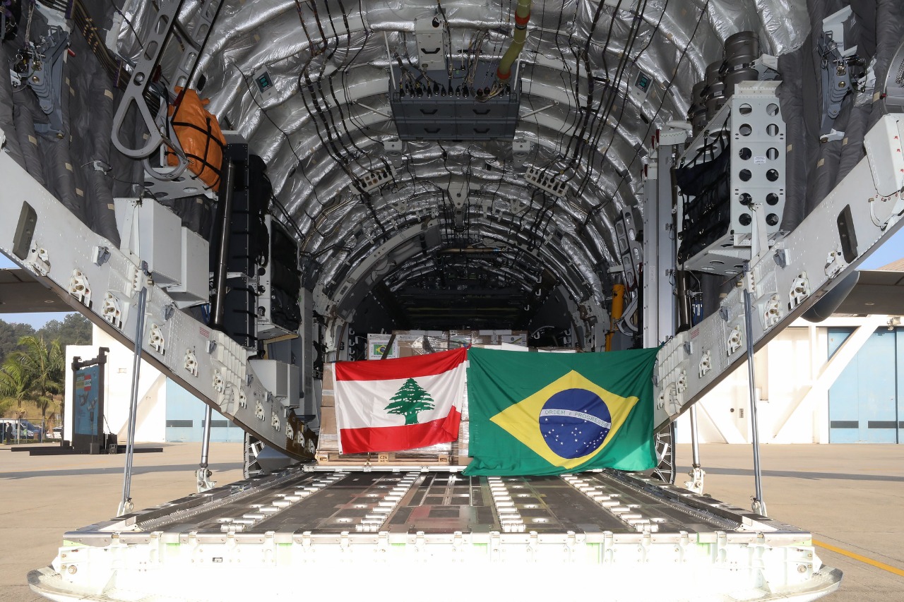البرازيل ترسل 60 طن من المساعدات الي لبنان