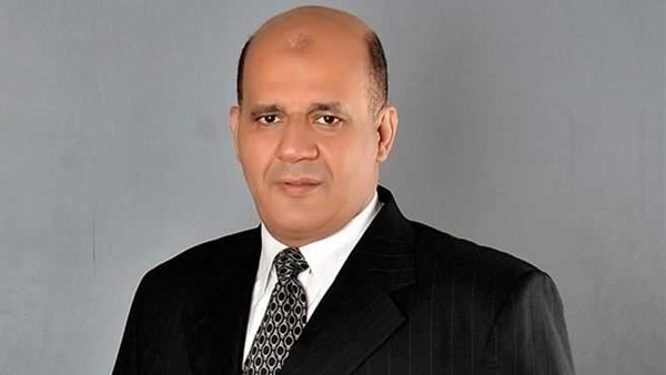 النائب طارق متولى