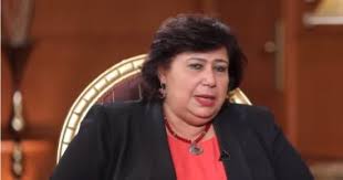 وزيرة الثقافة 