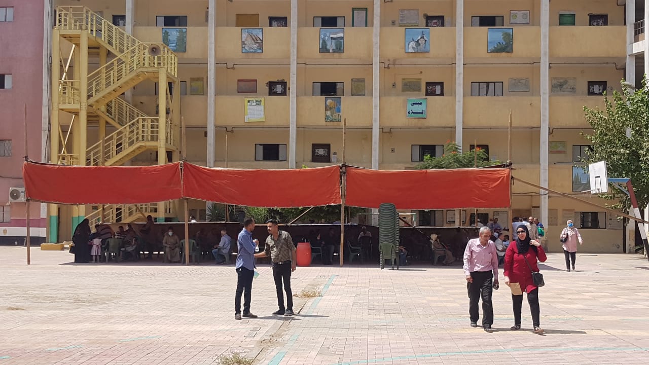 تجهيز مظارس الجيزة لاستقبال طلبات التصالح 
