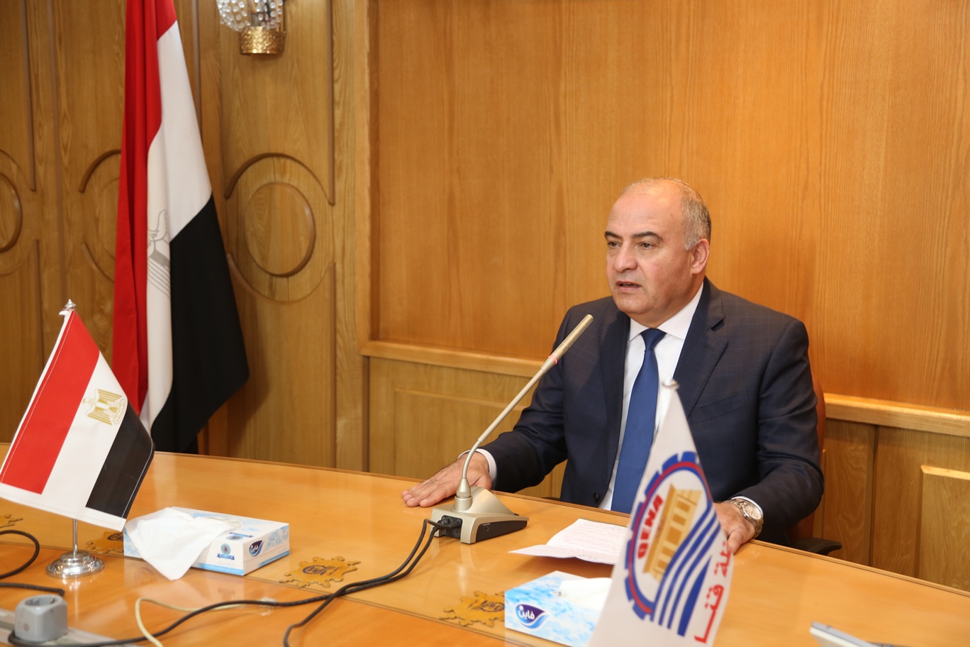 محافظ قنا محافظ قنا