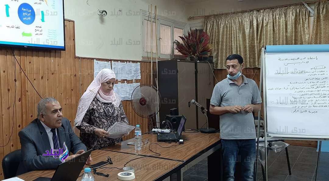 جانب من الجلسات التدريبية 