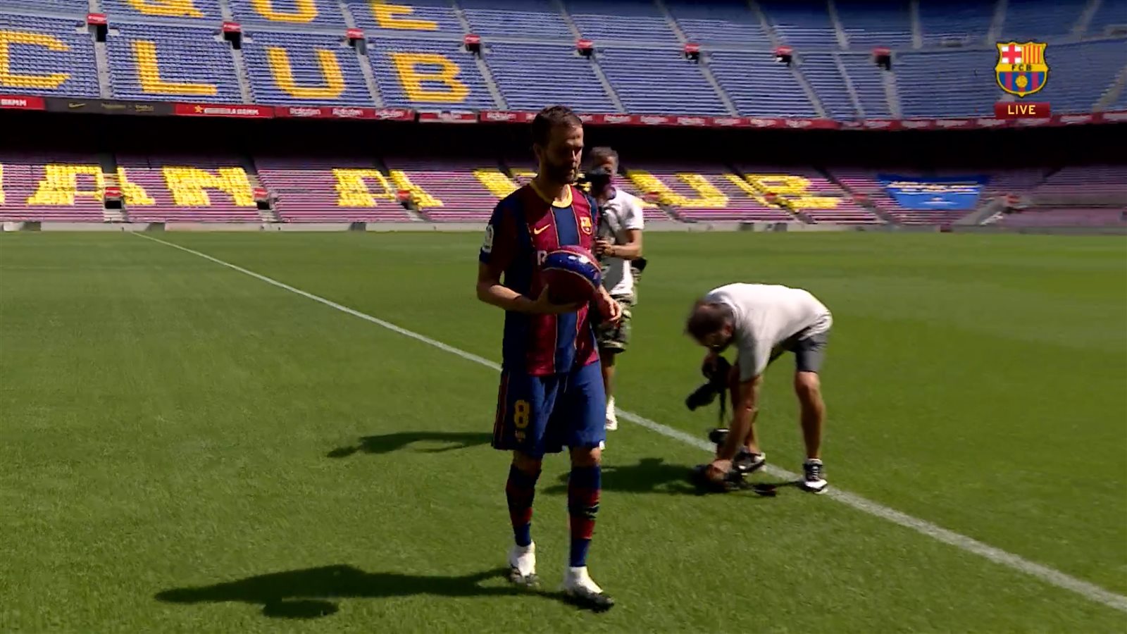 بيانيتش لاعب برشلونة