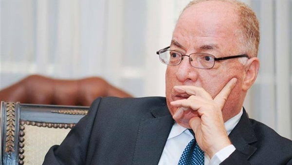 الكاتب حلمى النمنم
