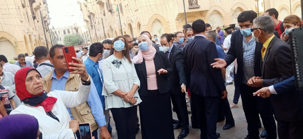 وزيرة الهجرة