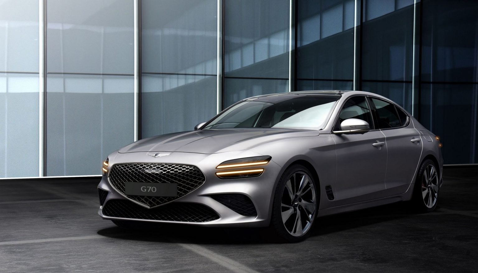 هيونداي جينيسيس hyundai genesis g70