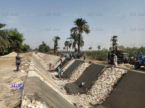 مشروع تبطين الترع بمركزي الفتح ومنفلوط 