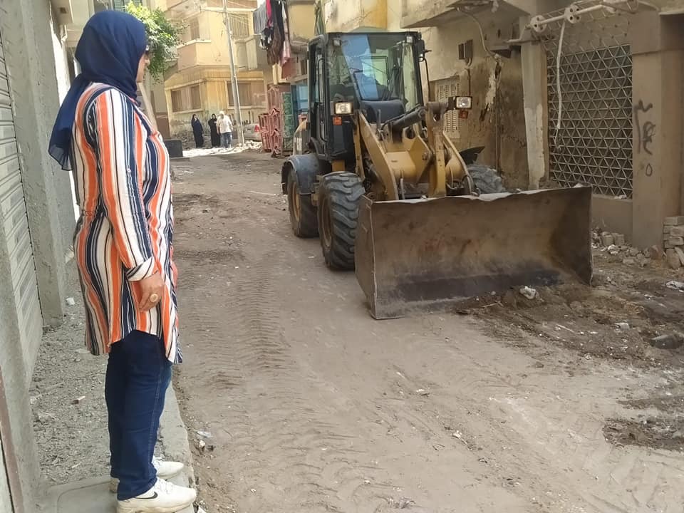 حملات لرفع القمامة وتسوية الشوارع في دمياط