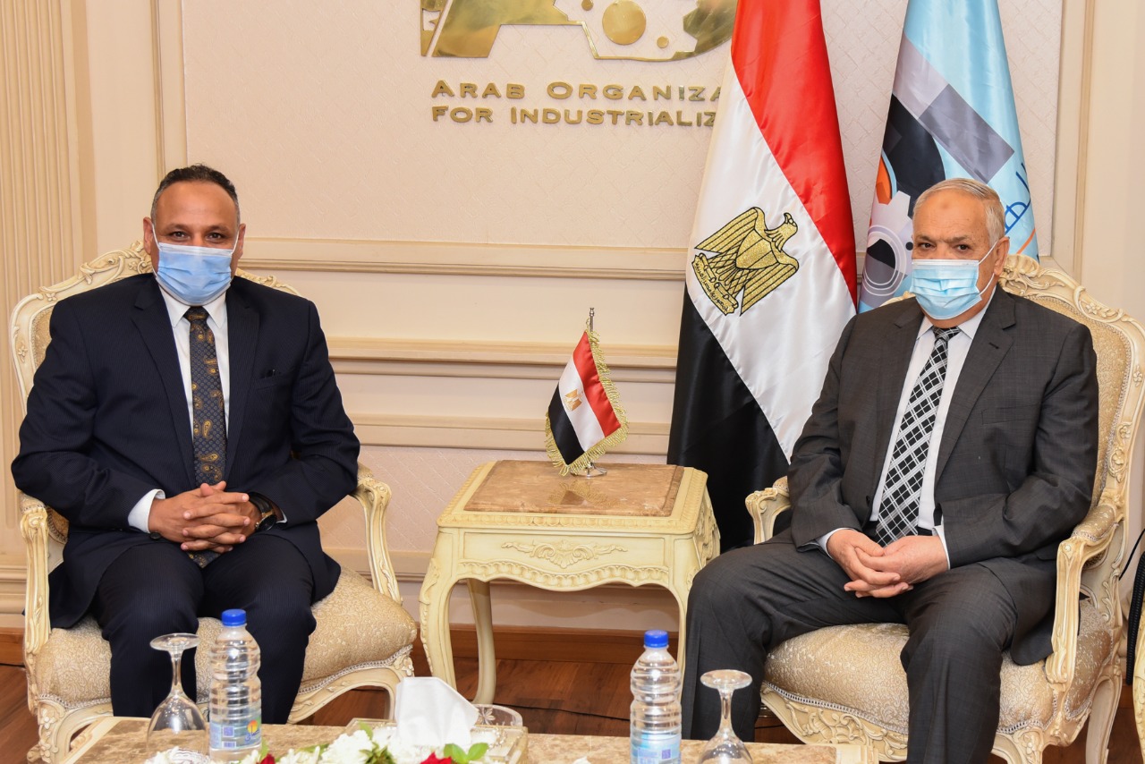 الفريق عبد المنعم التراس والدكتور محمود صقر