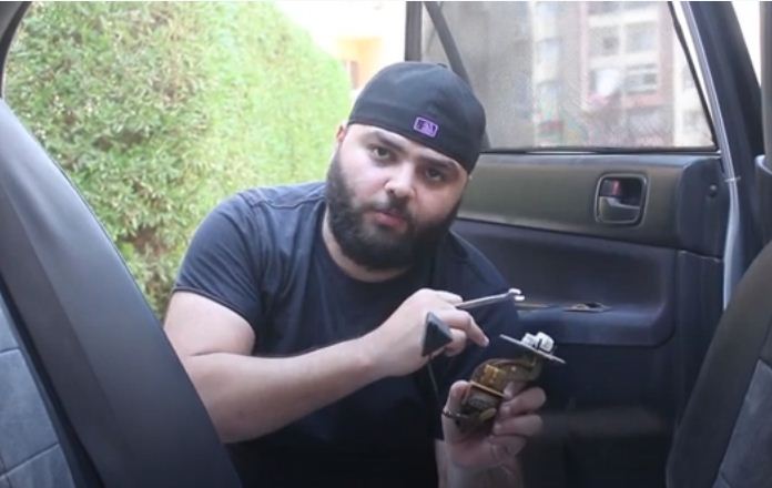 الميكانيكي بيقولك ازاي تصلح عوامة ومؤشر البنزين 