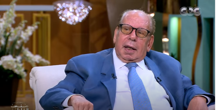 الناقد الأدبي صلاح فضل