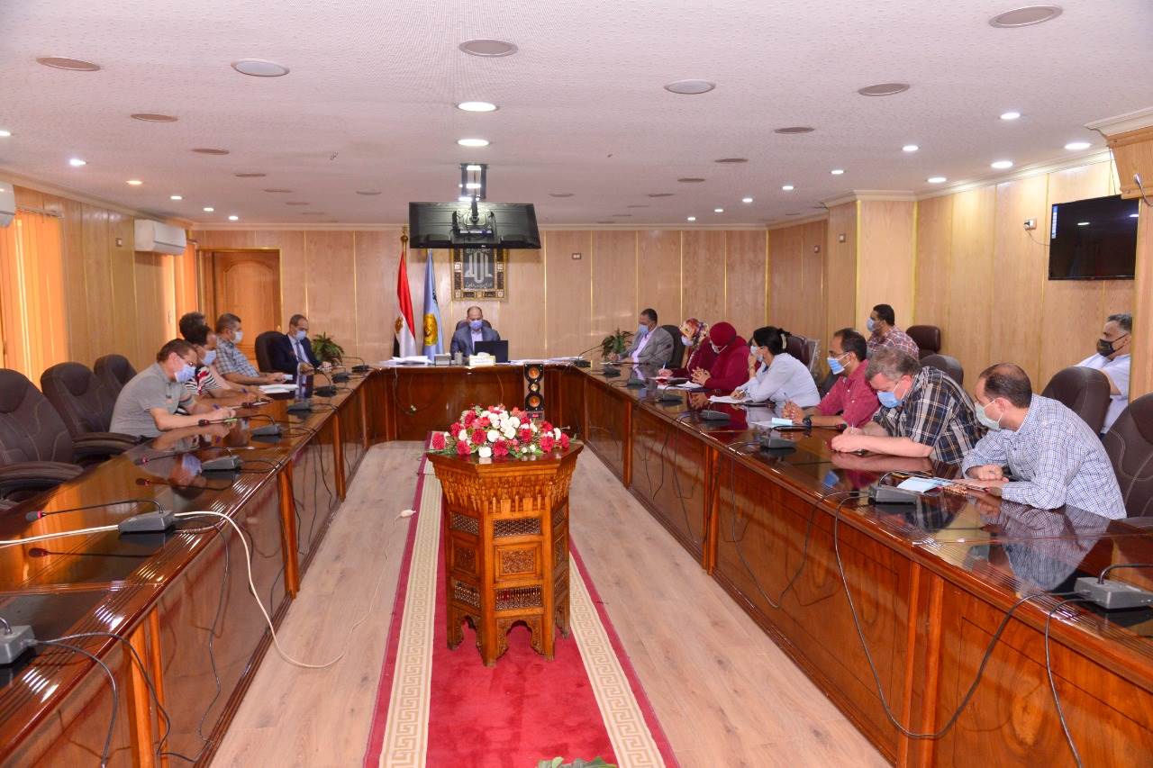 محافظ أسيوط