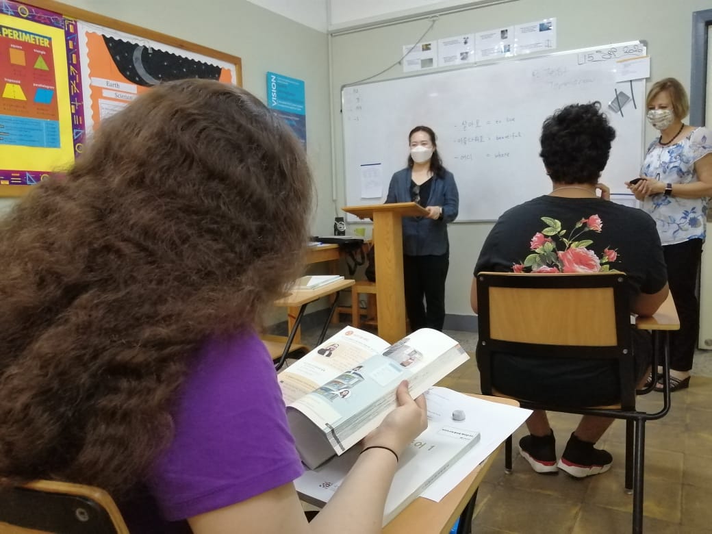 جانب من الزيارة للمدرسة