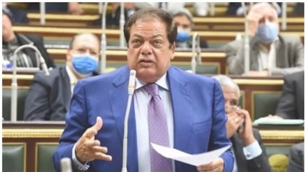 النائب محمد أبو العينين
