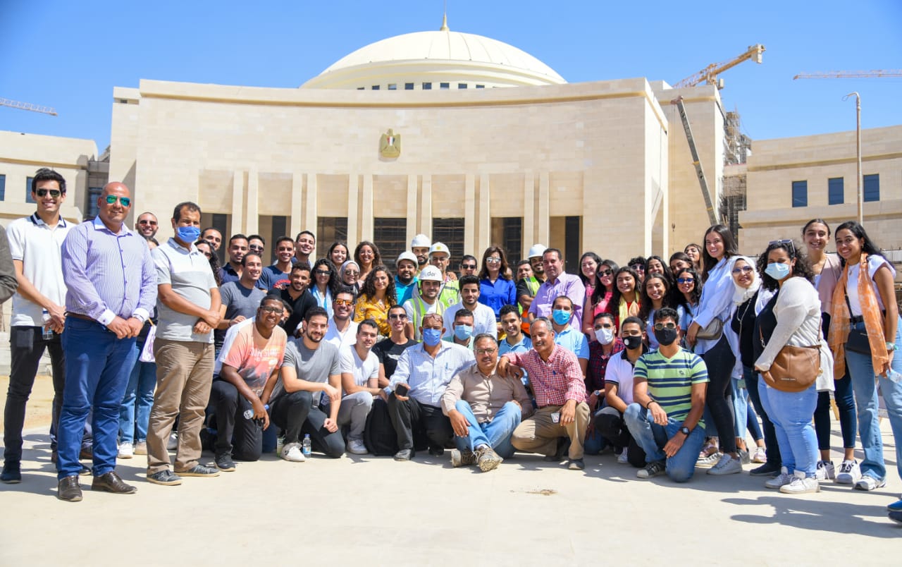 وزيرة الهجرة