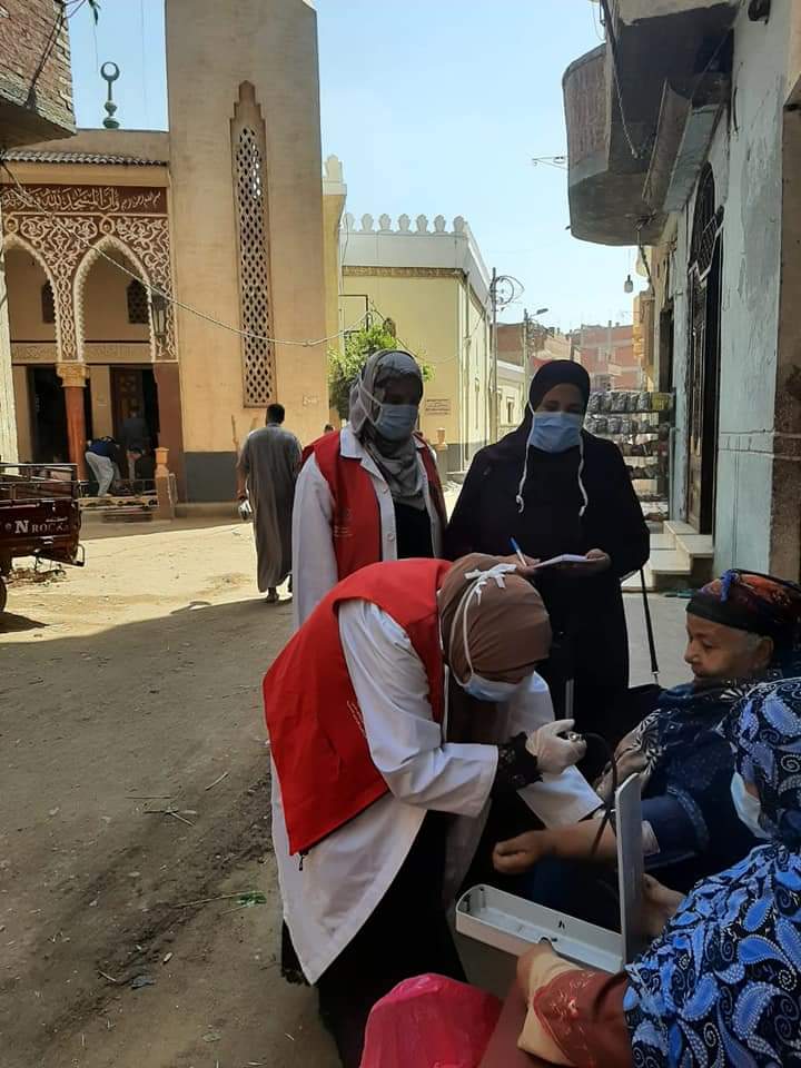 الكشف الطبي علي ٢ مليون شخص بالمبادرات الرئاسية 