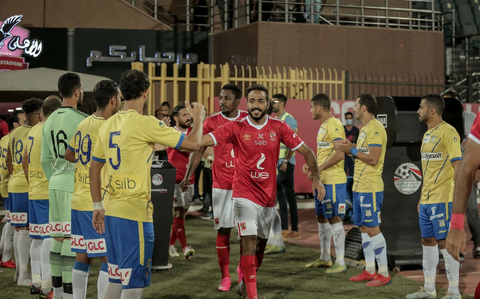 لاعبو الأهلي 