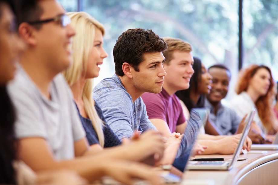 طلاب جامعات طلاب جامعات