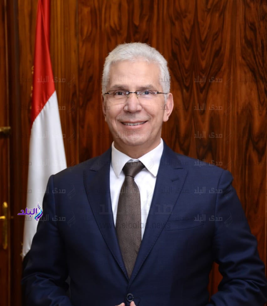 د. كمال عكاشة رئيس جامعة طنطا للدراسات العليا والبحوث