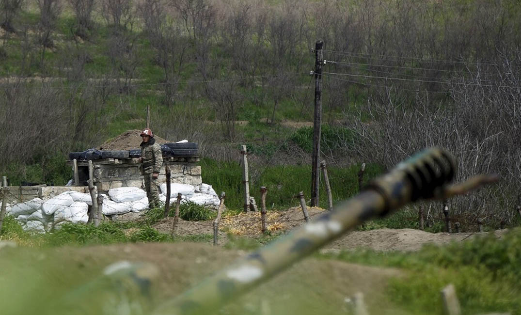 أرمينيا تنفي قصف مواقع داخل أذربيجان بعيدة عن ساحة قره باغ