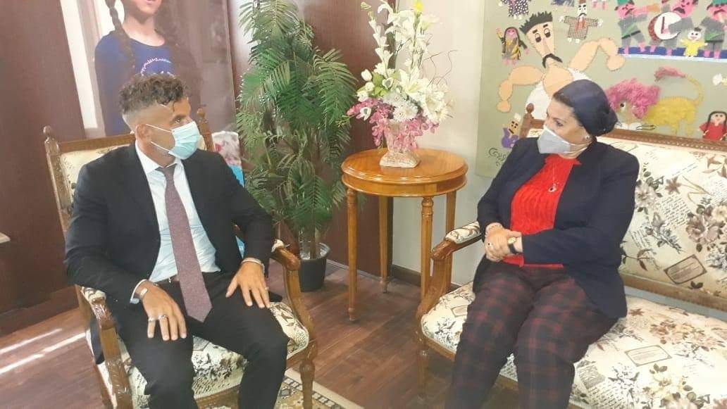 سحر السنباطى مع ممثل يونيسيف فى مصر
