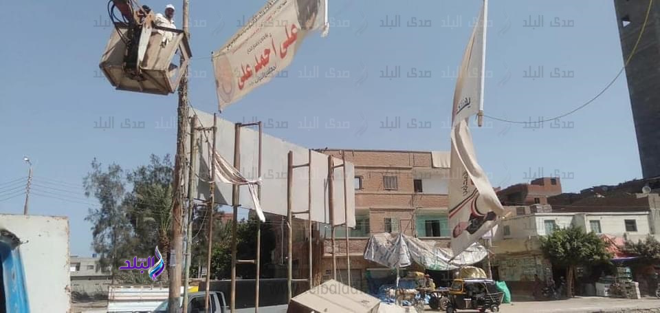 حملة لإزالة الإشغالات والإعلانات غير المرخصة